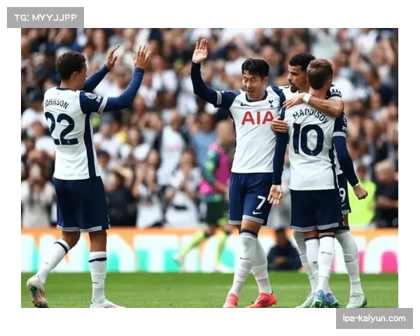 热刺边翼卫助攻幅度大 身后空档被对手利用