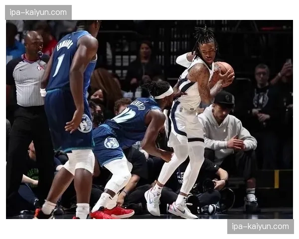 活塞第三节30-3攻击波击溃魔术，终结季后赛主场11连败耻辱纪录